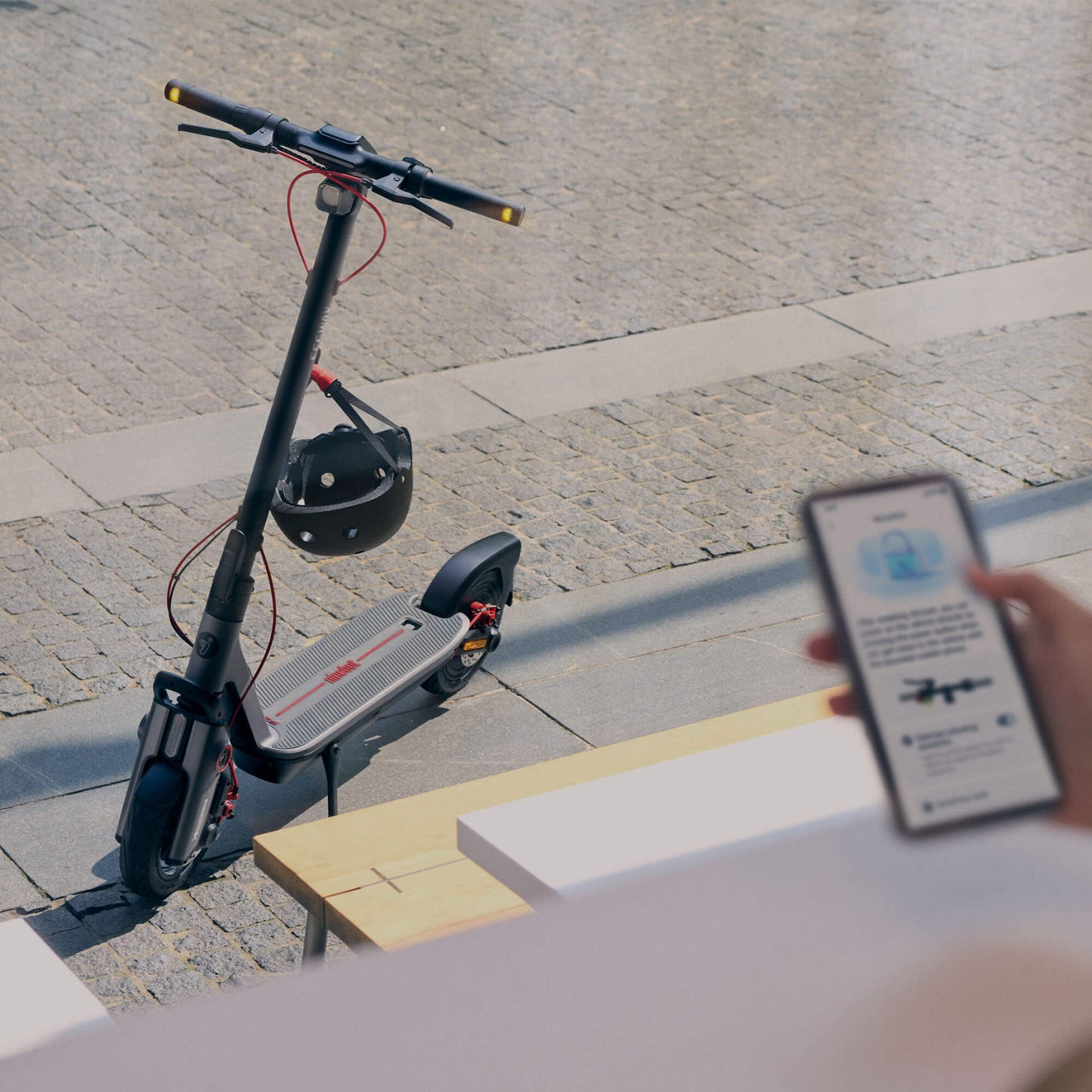 Segway F3 eKickScooter